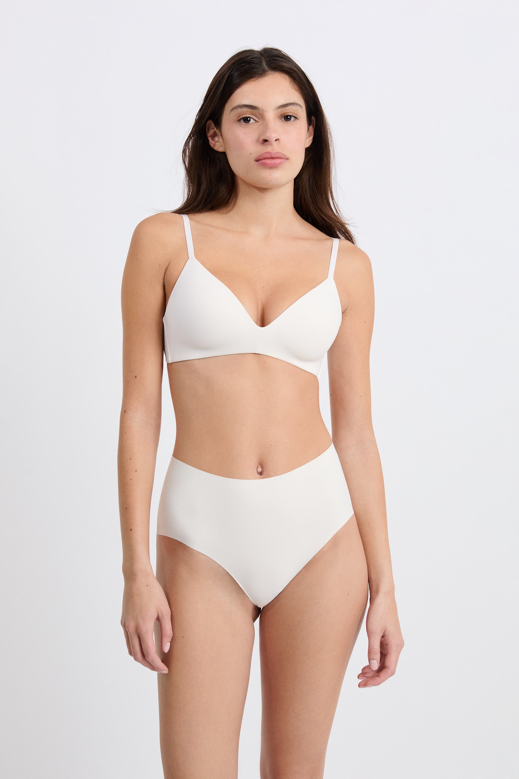 Microfiber Lightly Lined Wireless Bra