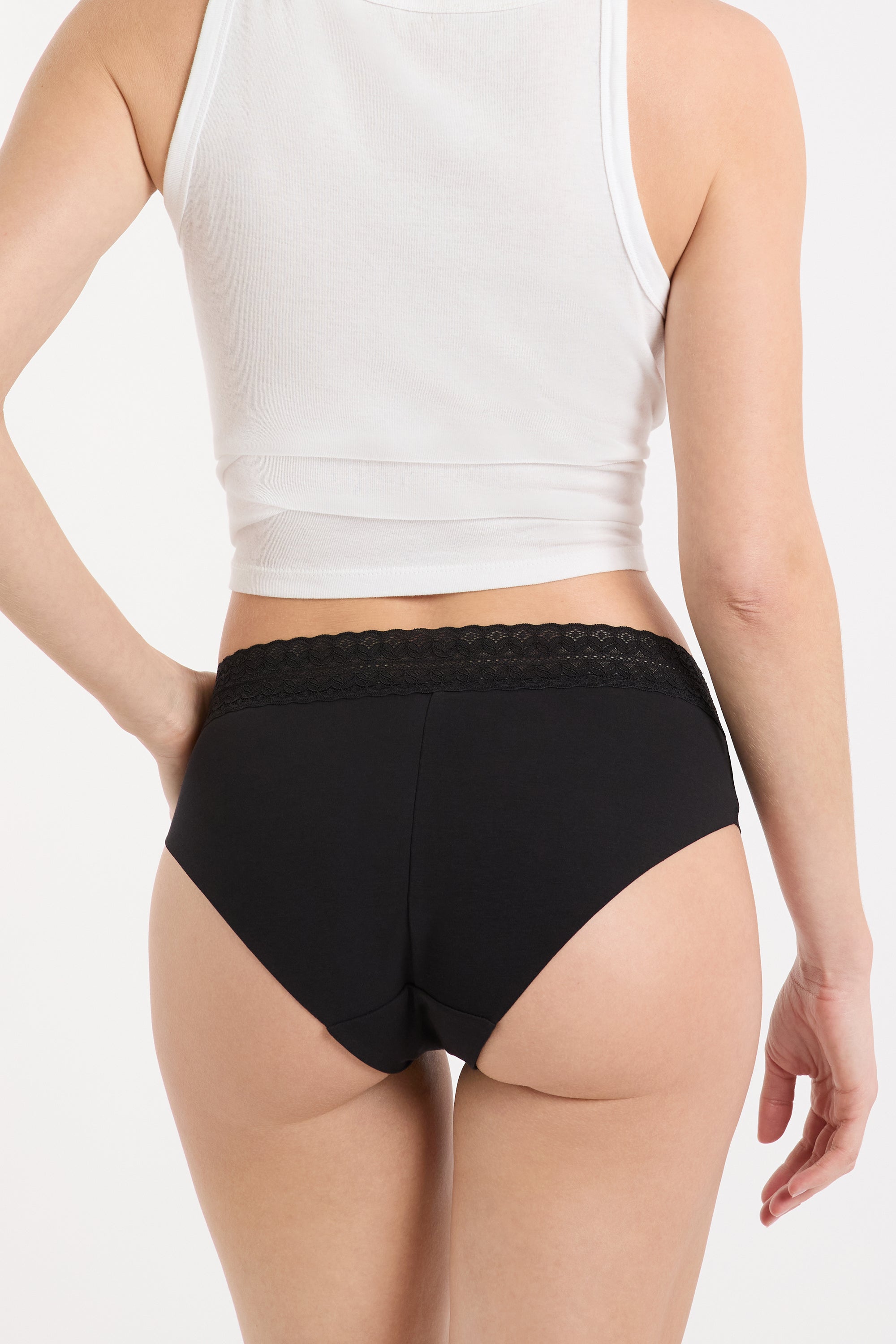 Cotton Boyshort With Back Seam