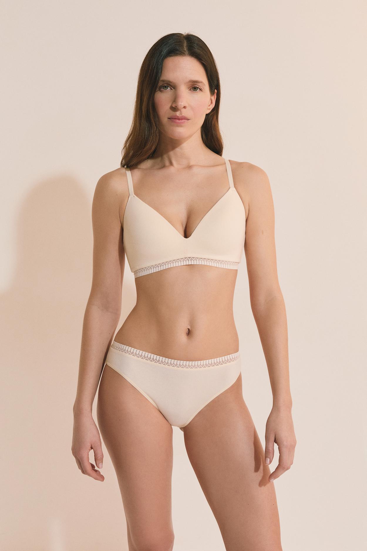 Wireless Bra Lightly Lined In Organic Cotton