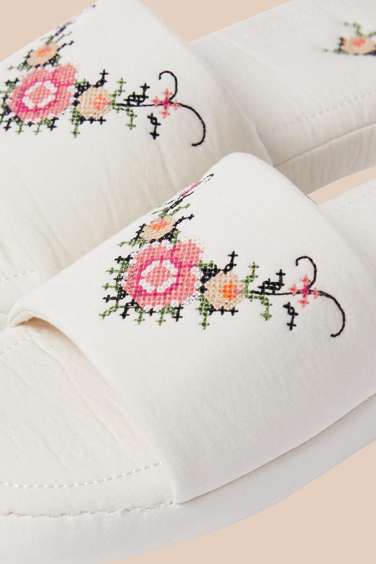 Floral Print Cotton Flip-Flop Slippers