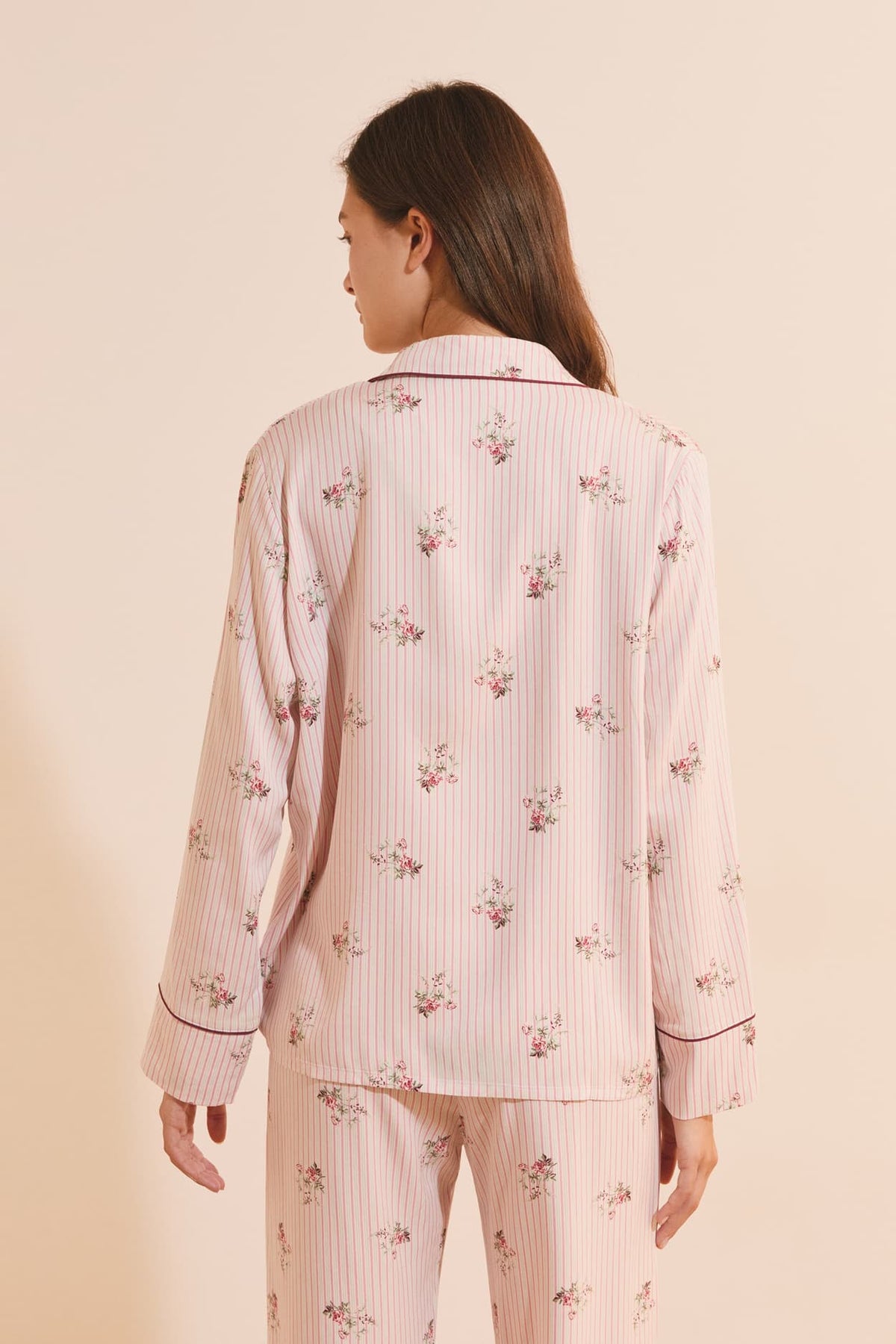 Chemise de pyjama à motif fleuri in primerose, side view - Etam