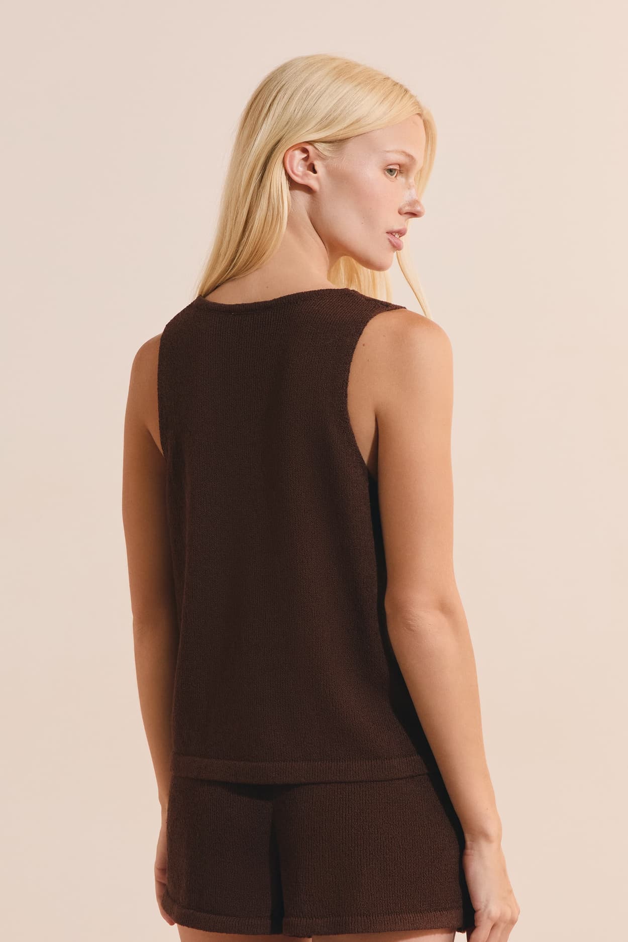 Tie-Front Tank Top - roux