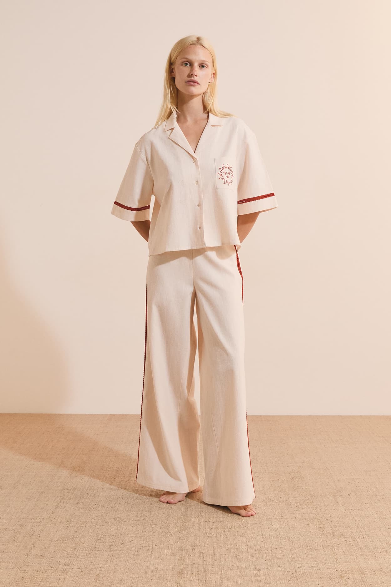 Short-Sleeve Pyjama Shirt With Sun Patterns In Cotton - Lin