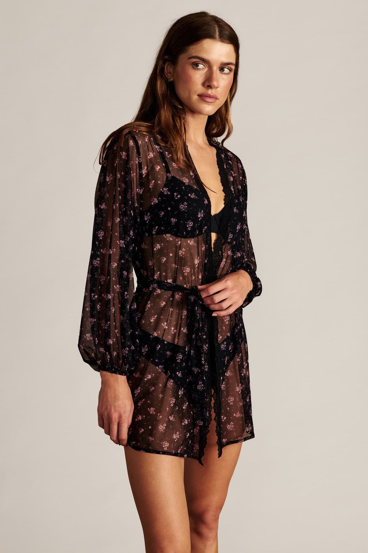 Deshabillé transparent in Black, back view - Etam