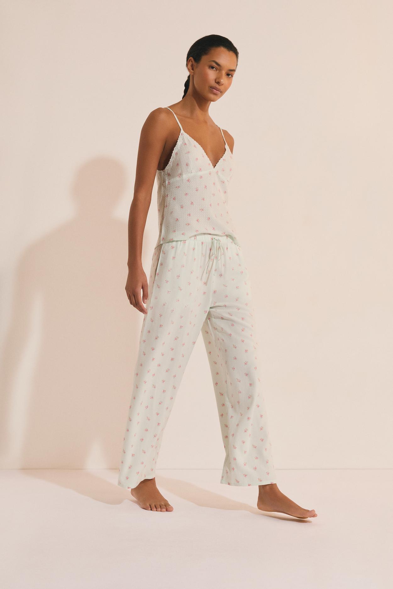 Floral Patterned Capri Pants
