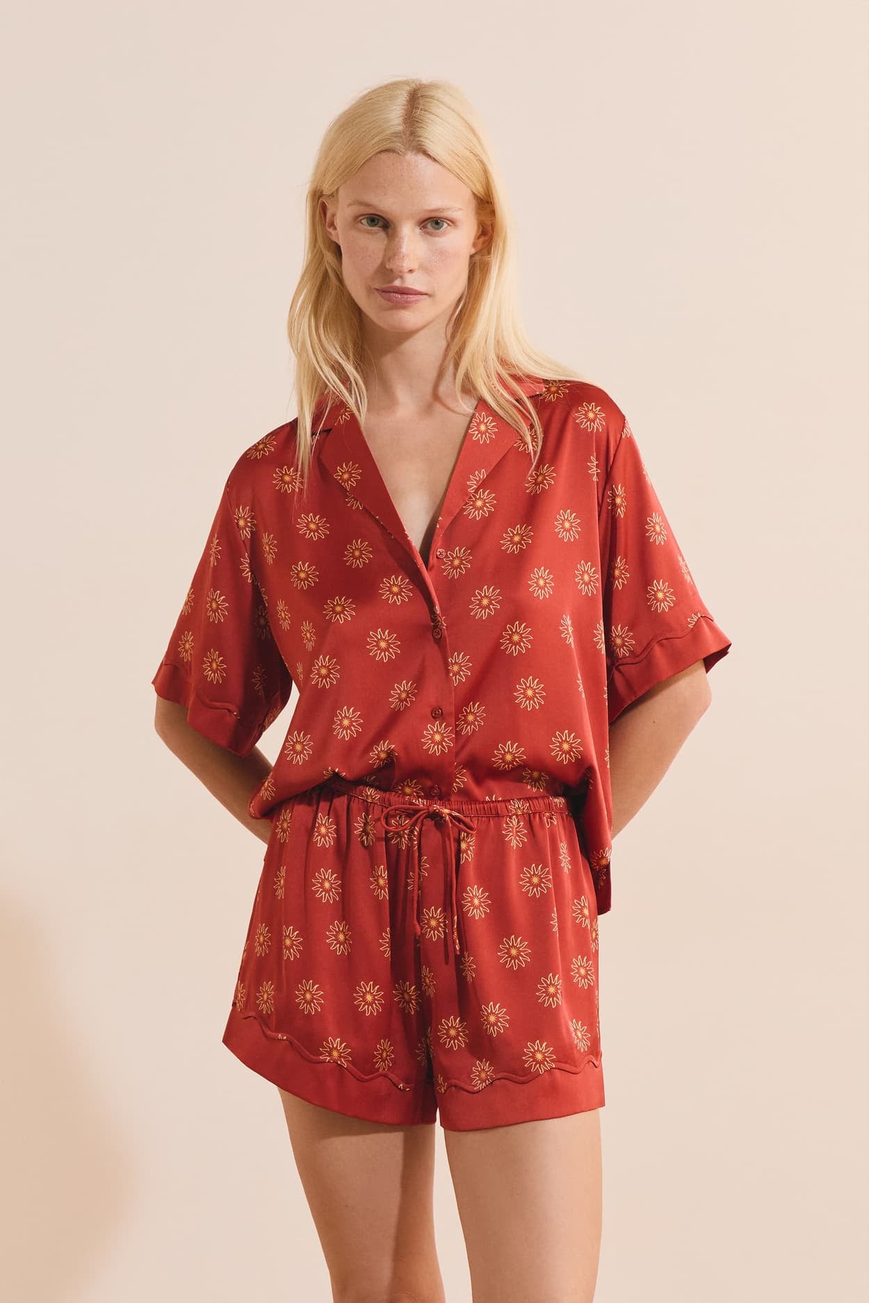 Satin Floral Patterned Pajama Shorts - carmin