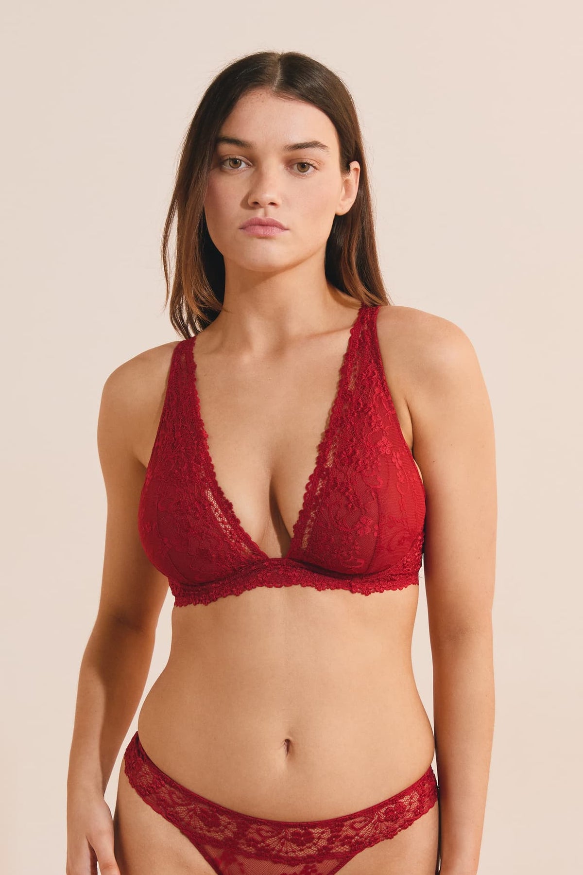 Soutien-gorge N.7 - Le corbeille foulard in Red, styled view - Etam