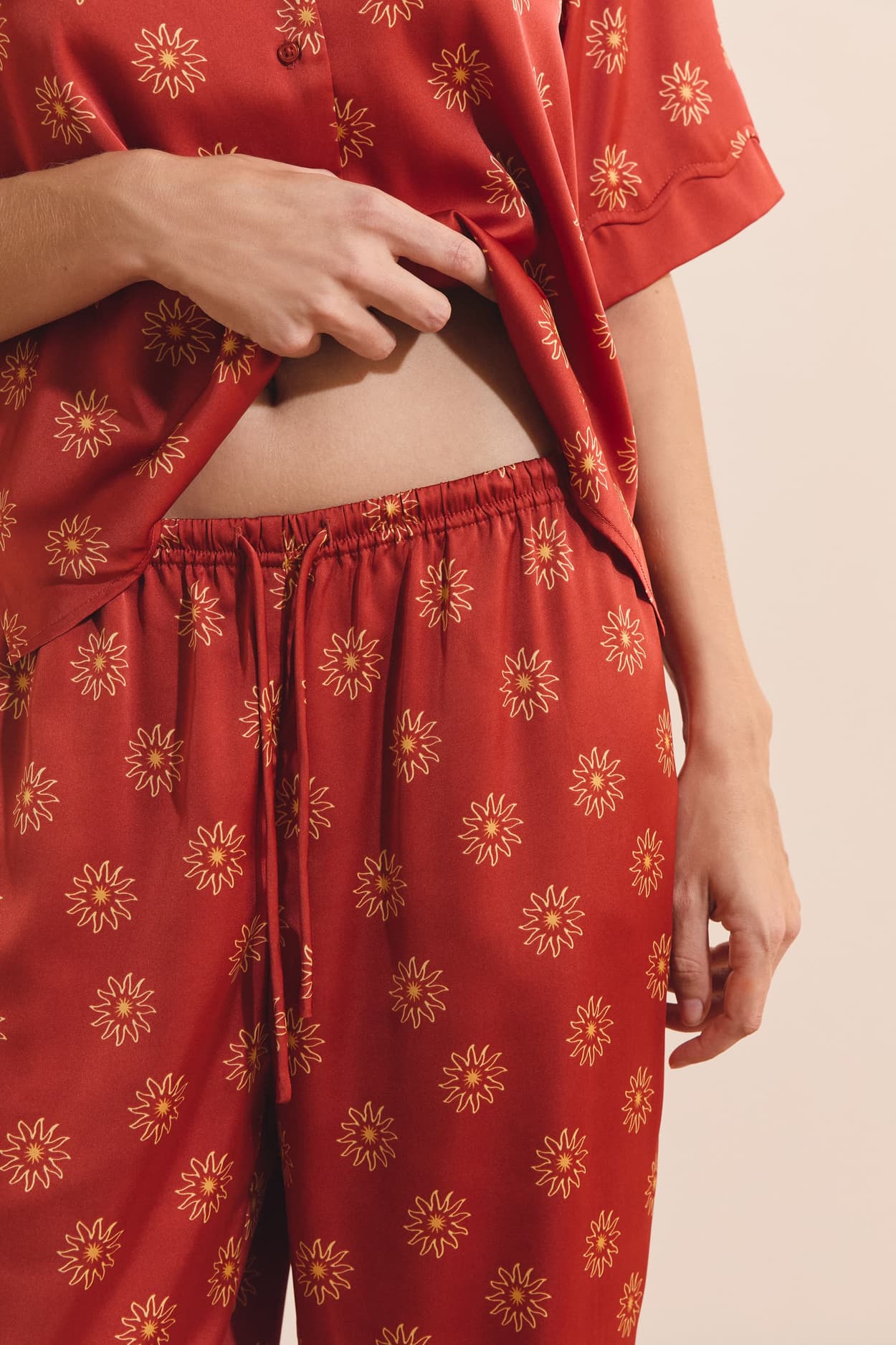 Satin Floral Patterned Pajama Pants - carmin